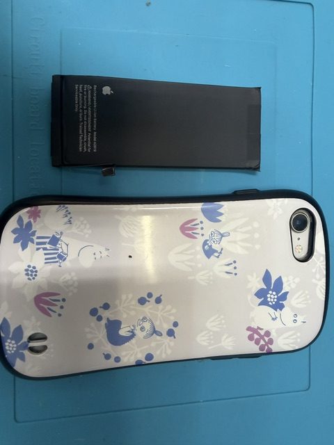 iPhoneSE3 バッテリー交換修理のご依頼!