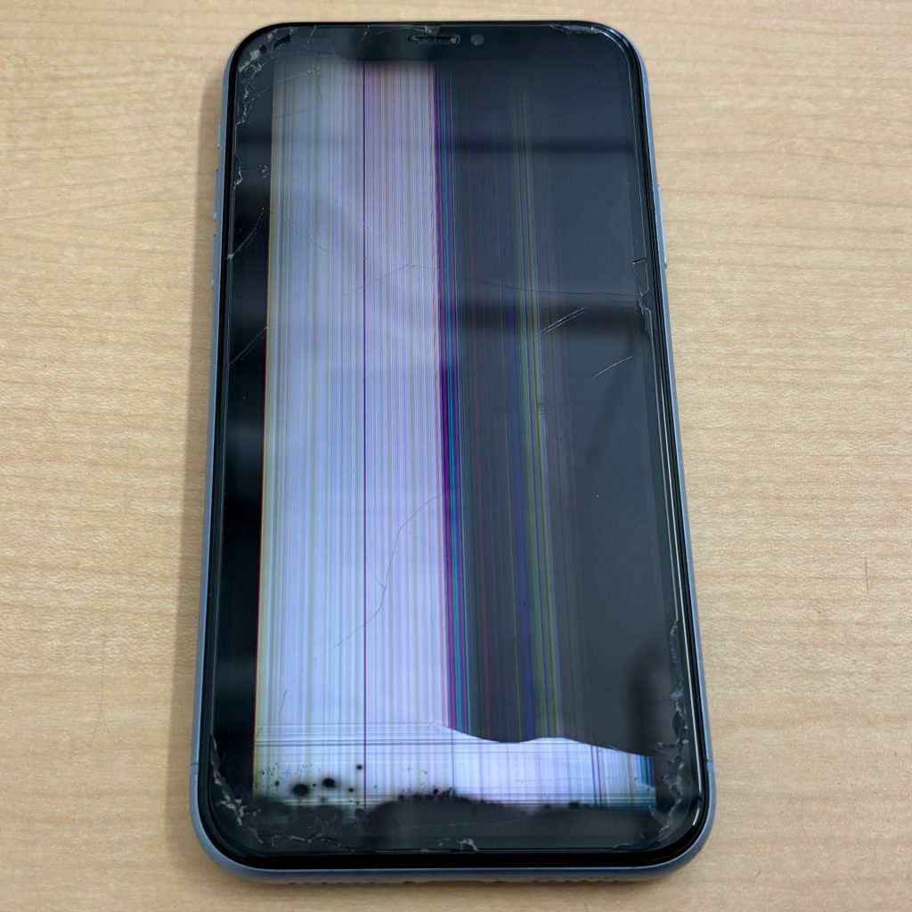iPhone XR 液晶破損修理