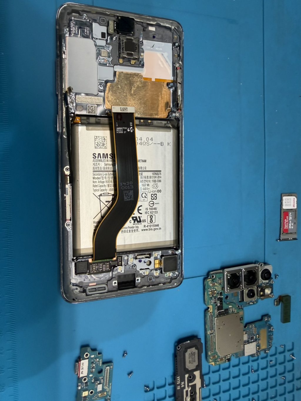 王子神谷からGalaxy S20 Plusのフロントパネル修理!スマホ修理のご依頼でご来店いただきました!