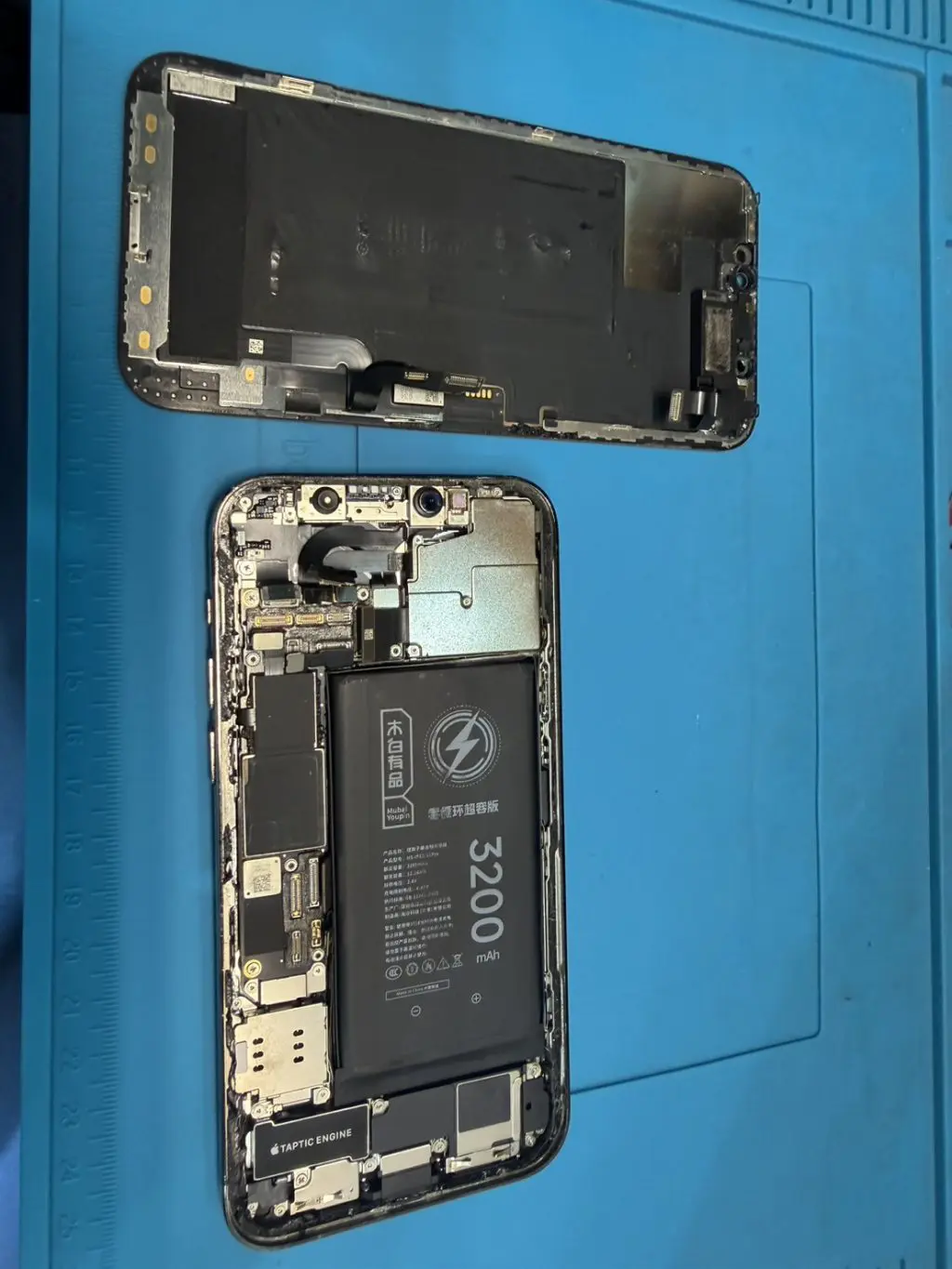王子駅からiPhone 12 Proの水没・基板修理！スマホ修理のご依頼でご