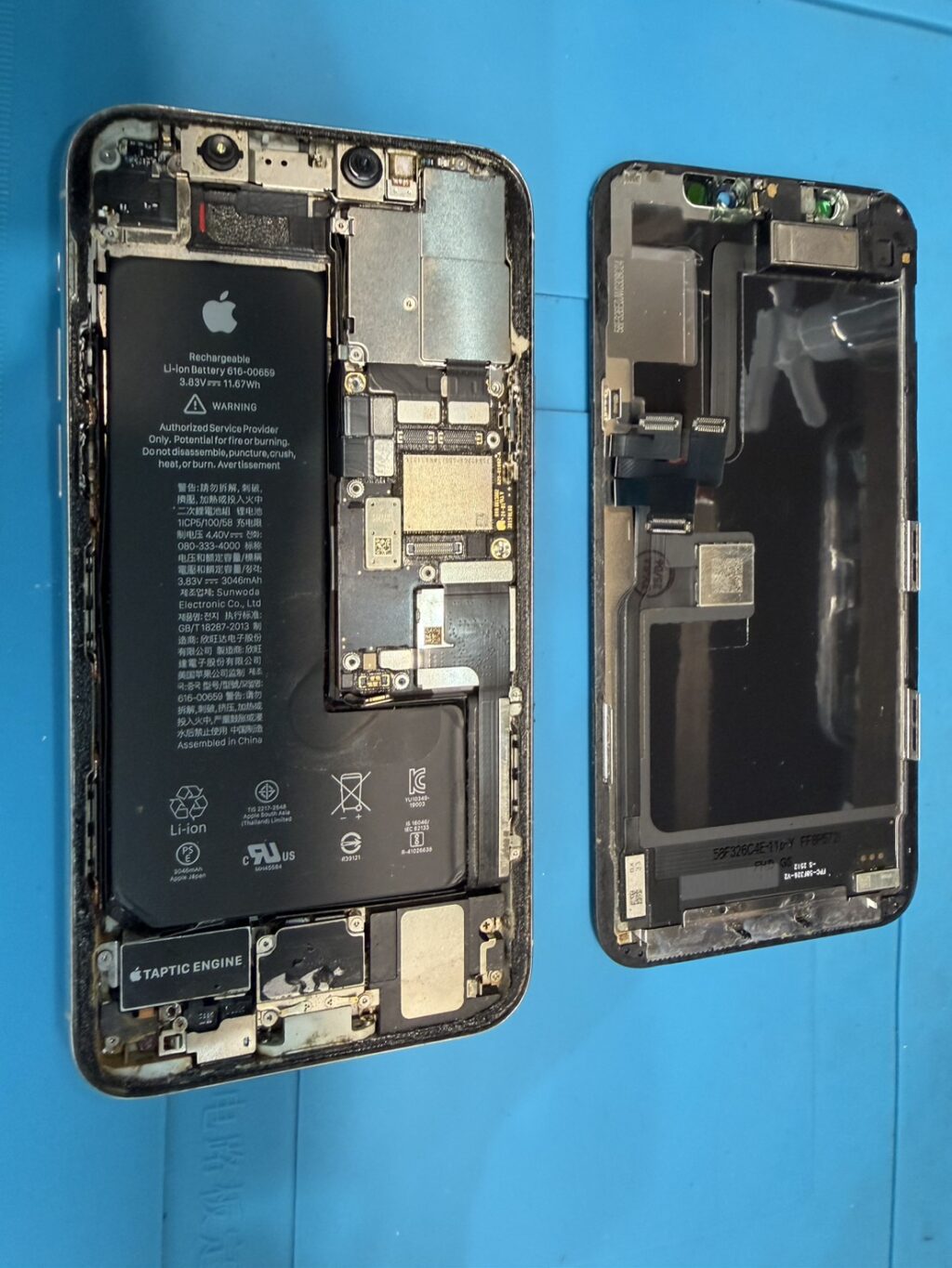 iPhone 11 ProiPhone水没洗浄作業