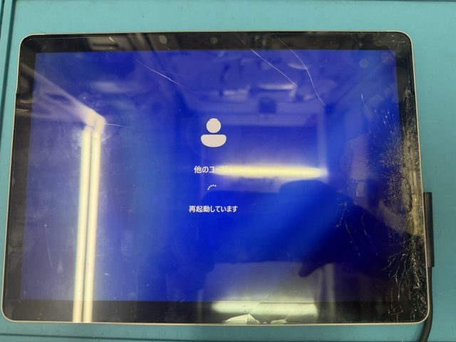 Surface Go 4(タブレット型PC)ガラス割れ修理のご依頼!