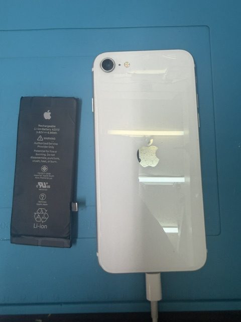 iPhone SE(第2世代)iPhoneバッテリー交換