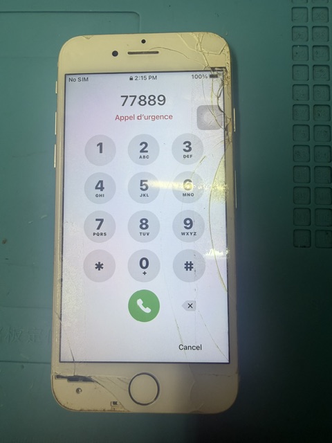 iPhone 8iPhoneフロントパネル交換修理(重度)