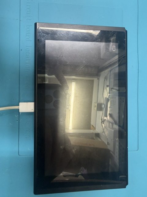 Nintendo SwitchNintendo Siwtch充電コネクタ修理