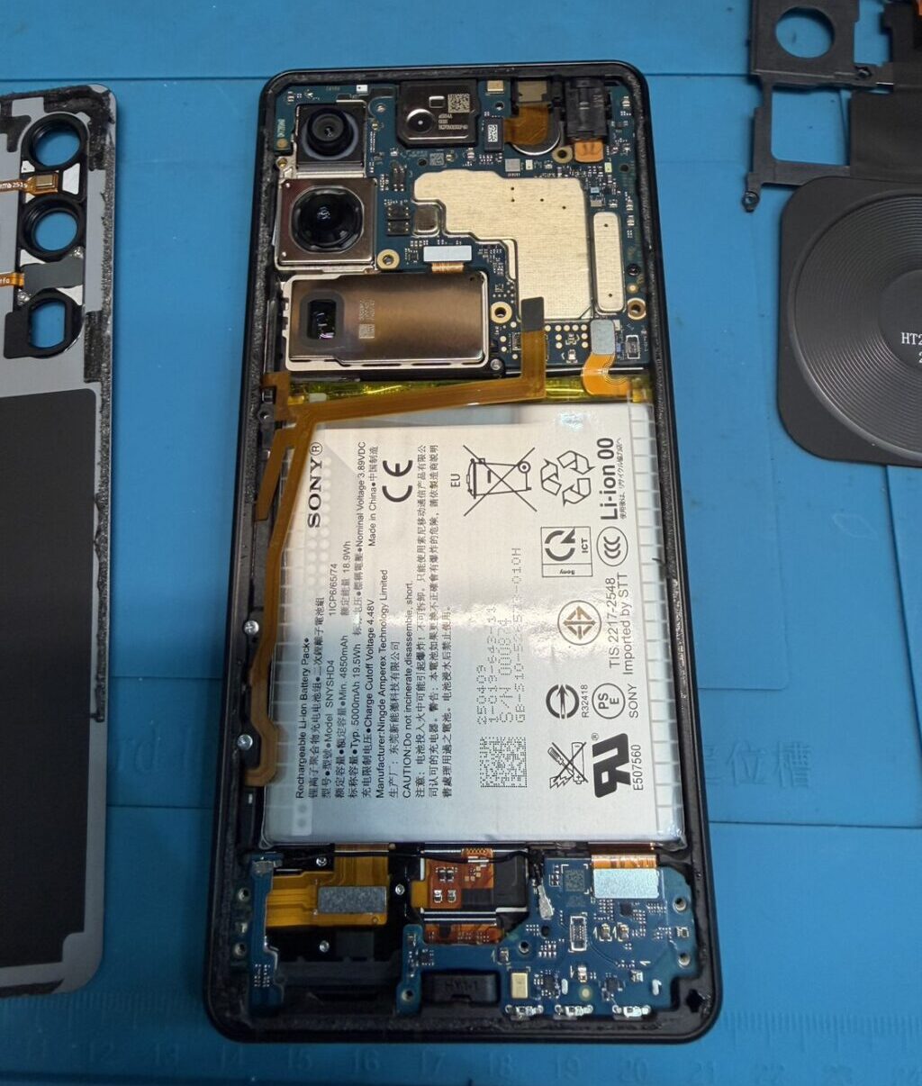 XperiaAndroid充電コネクタ修理