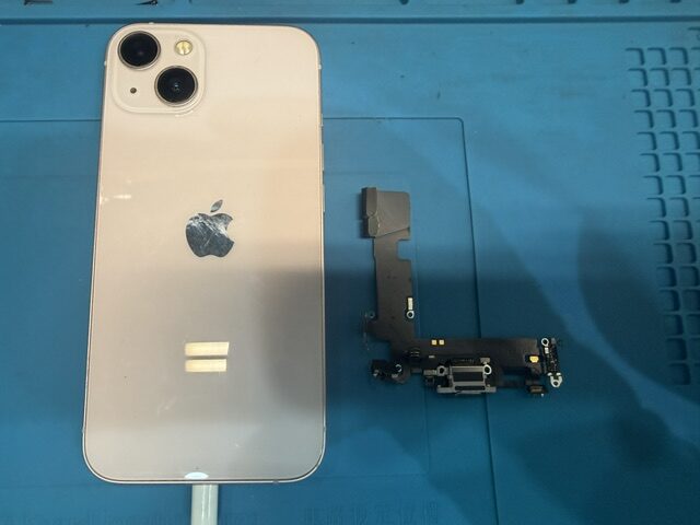 iPhone 13iPhone充電コネクタ交換修理