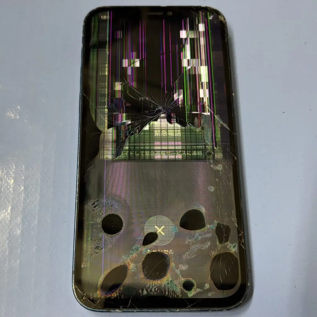iPhone 12 Pro 操作できなくなった画面の交換修理｜iPhone修理スマホ修理堂